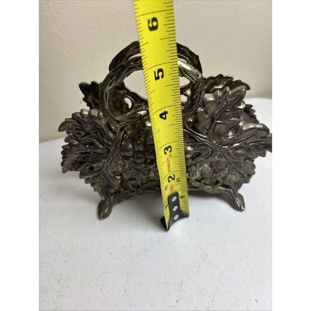 Vntg Silver Plated Napkin Holder w/ Ornate Grape Design by Studio Silversmiths